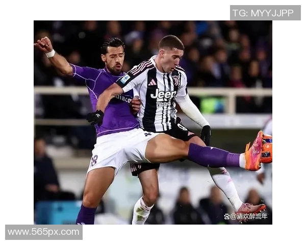 AC米兰友谊赛大胜热刺帽子戏法引发全场热烈反响战术分析揭秘 AC米兰友谊赛大胜热刺帽子戏法引发全场热烈反响战术分析揭秘