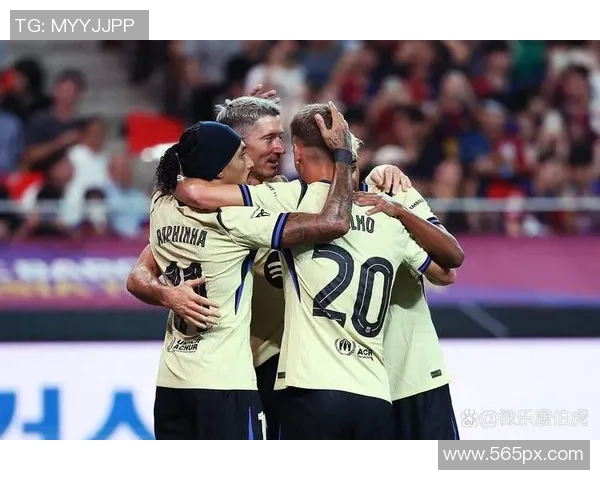 友谊赛精彩对决里昂与巴萨战平引发全场热烈反响