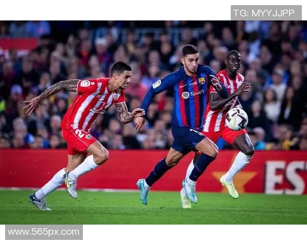 德甲赛场惊现冷门巴萨逆转本菲卡引发转会热议