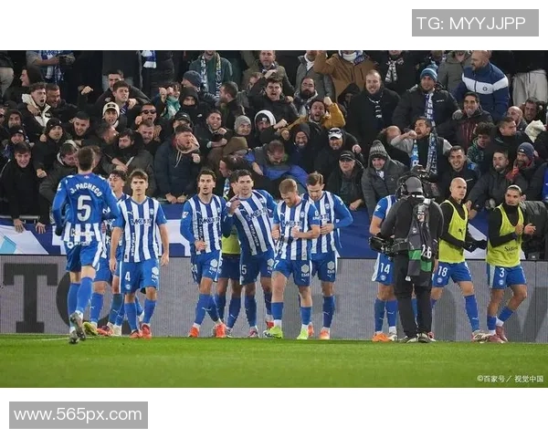 热刺逆袭国米3-0晋级世界杯历史冷门瞬间引发全场狂欢 热刺逆袭国米3-0晋级世界杯历史冷门瞬间引发全场狂欢