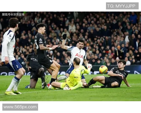 曼城逆转AC米兰3-2补时绝杀引发争议判罚全场沸腾