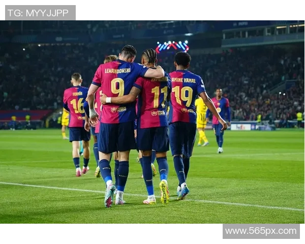 欧冠激战巴萨与尤文图斯战成平局逆转瞬间引发全场热潮战术分析