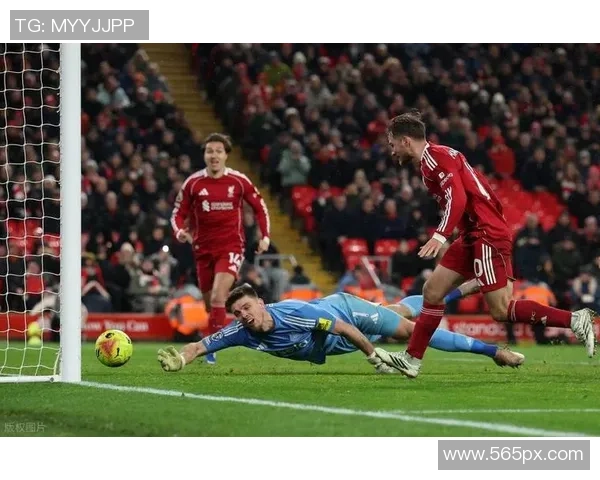 西甲精彩对决切尔西逆转利物浦补时绝杀引发全场狂欢