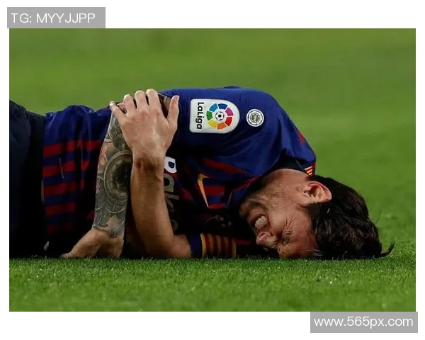 世界杯精彩对决巴萨与国米战成平局绝杀瞬间引发全场狂欢